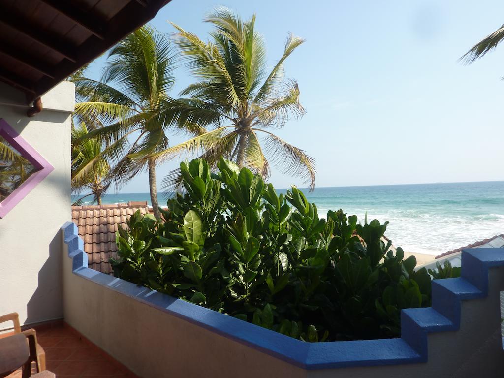Blue Ocean Villa Hikkaduwa Bagian luar foto