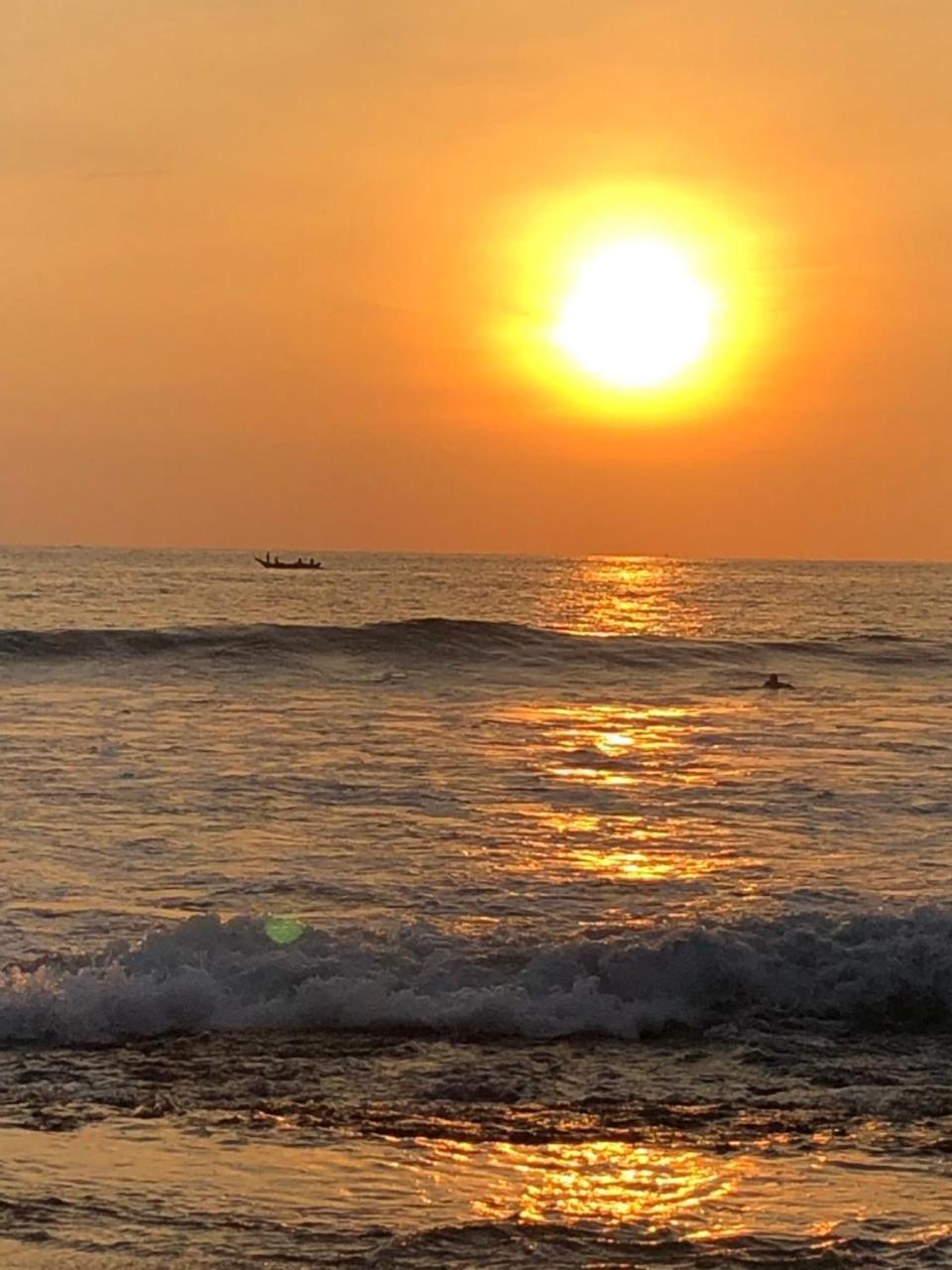 Blue Ocean Villa Hikkaduwa Bagian luar foto